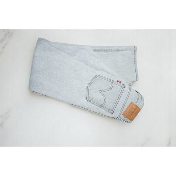Levi's Premium Wedgie Straight Jeans – Size 25 – Gray Wash Button Fly Denim - Picture 14 of 16